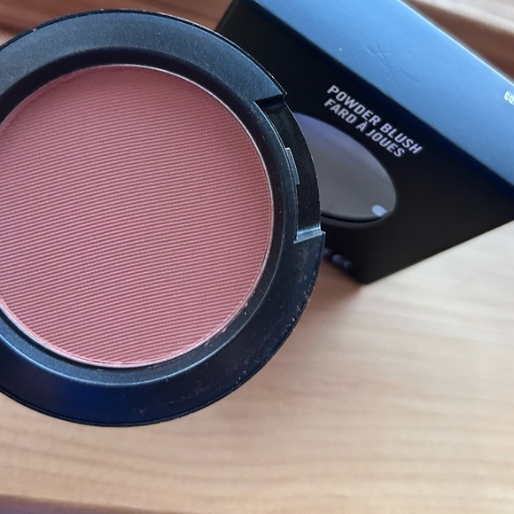 MAC Powder Blush in color COPPERTONE - New in Box Full Size - Picture 2 of 6